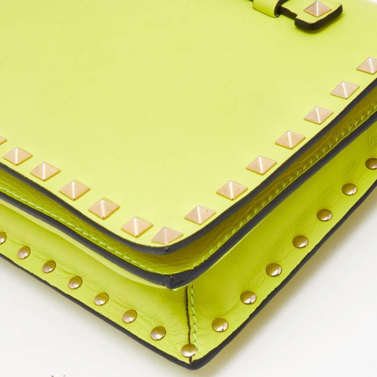Pre Owned Valentino Neon Yellow Leather Rockstud Flap Wristlet Clutch