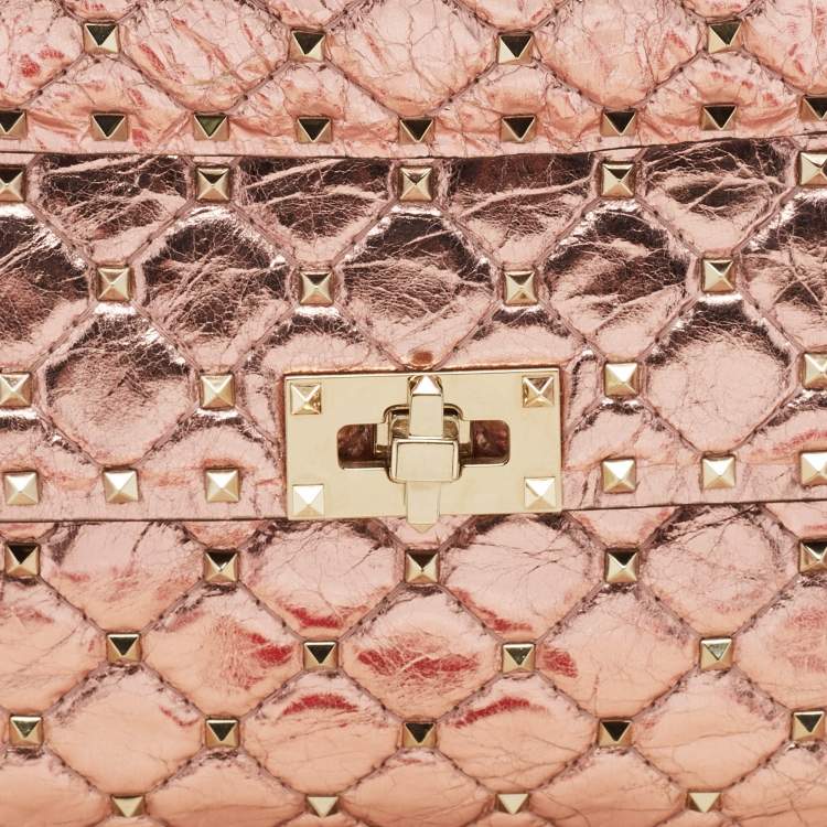 Pre Owned Valentino Metallic Pink Quilted Leather Medium Rockstud Spike Top Handle Bag