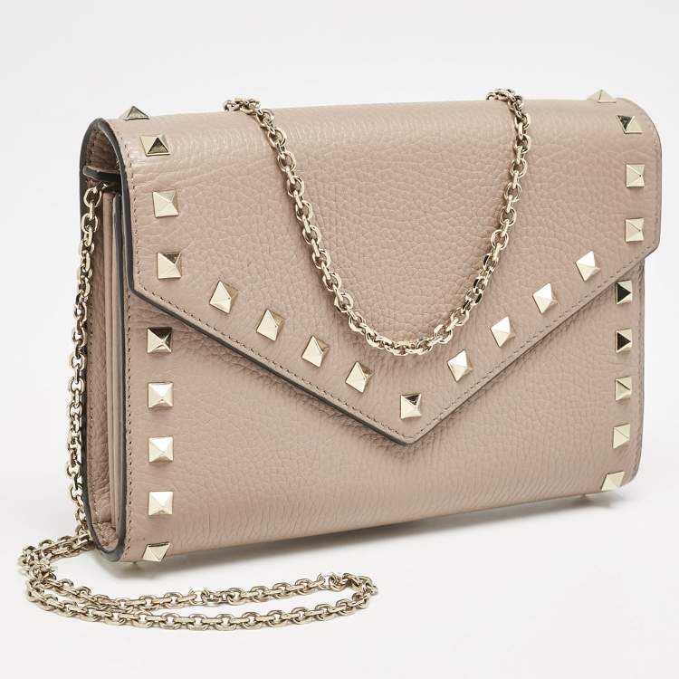 Pre Owned Valentino Beige Leather Rockstud Envelope Wallet on Chain
