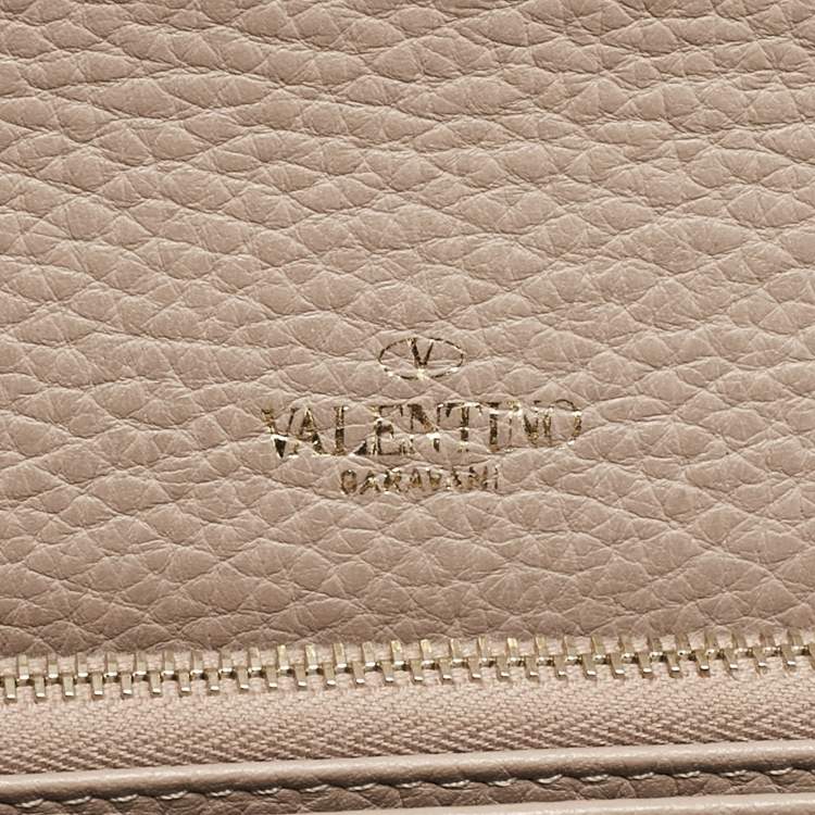 Pre Owned Valentino Beige Leather Rockstud Envelope Wallet on Chain