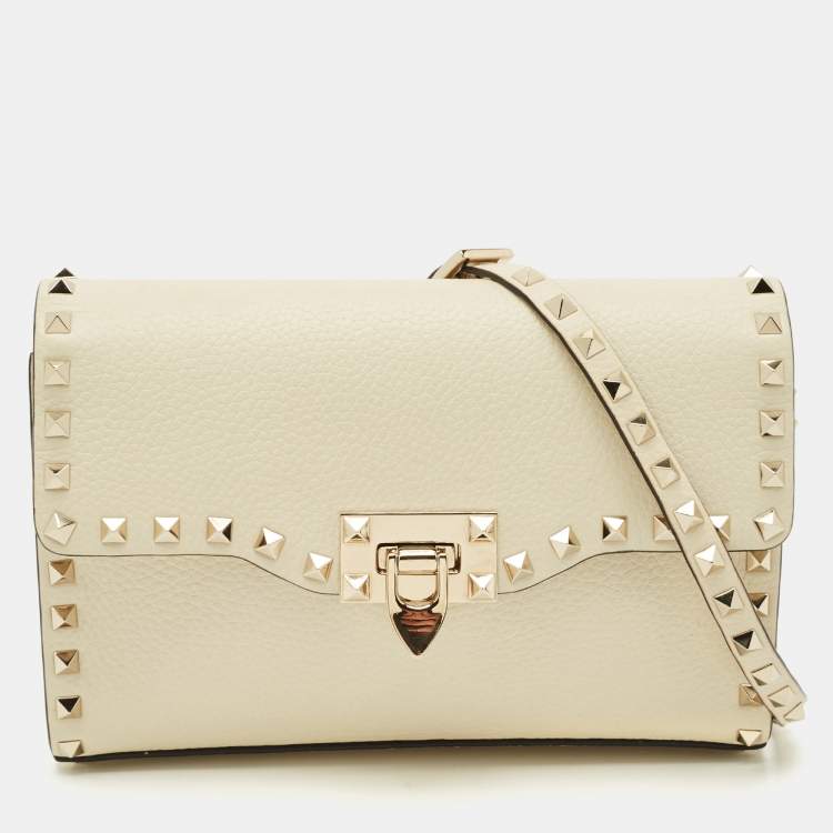 Pre Owned Valentino Off White Leather Rockstud Flap Shoulder Bag