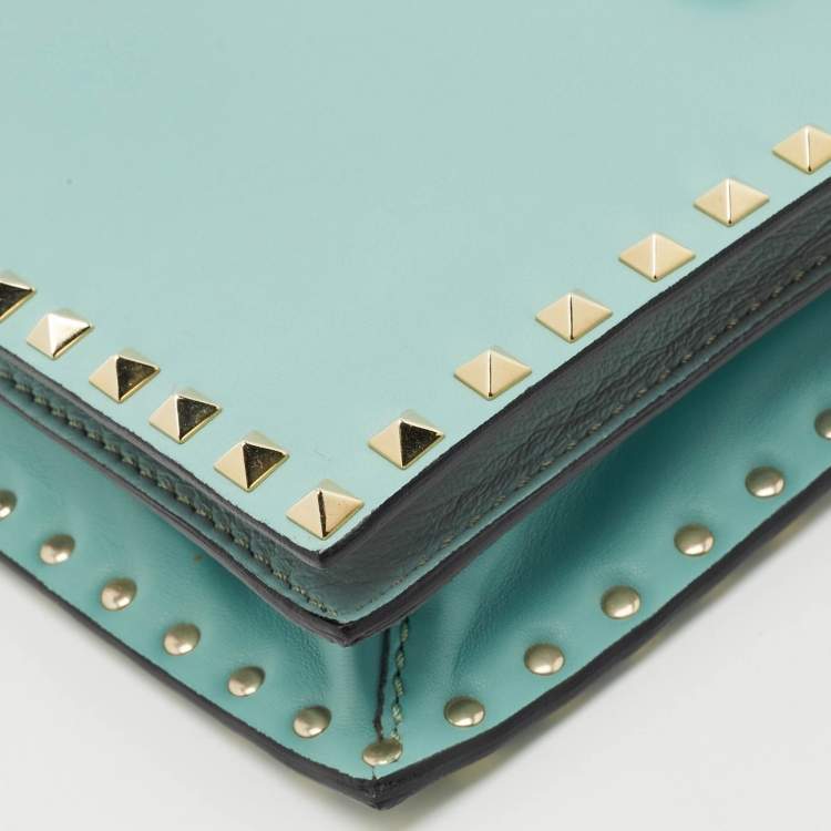 Pre Owned Valentino Light Green Leather Rockstud Flap Wristlet Clutch
