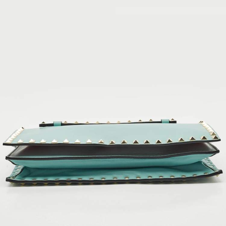 Pre Owned Valentino Light Green Leather Rockstud Flap Wristlet Clutch