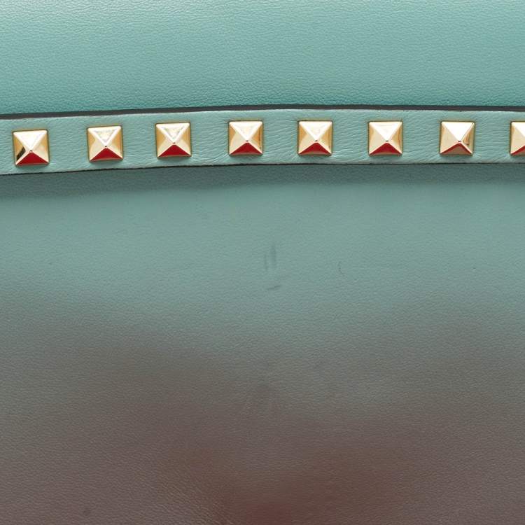 Pre Owned Valentino Light Green Leather Rockstud Flap Wristlet Clutch
