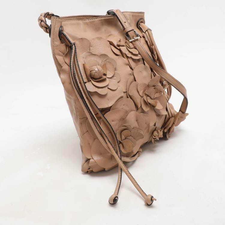 Pre Owned Valentino Beige Leather Floral Applique Shoulder Bag