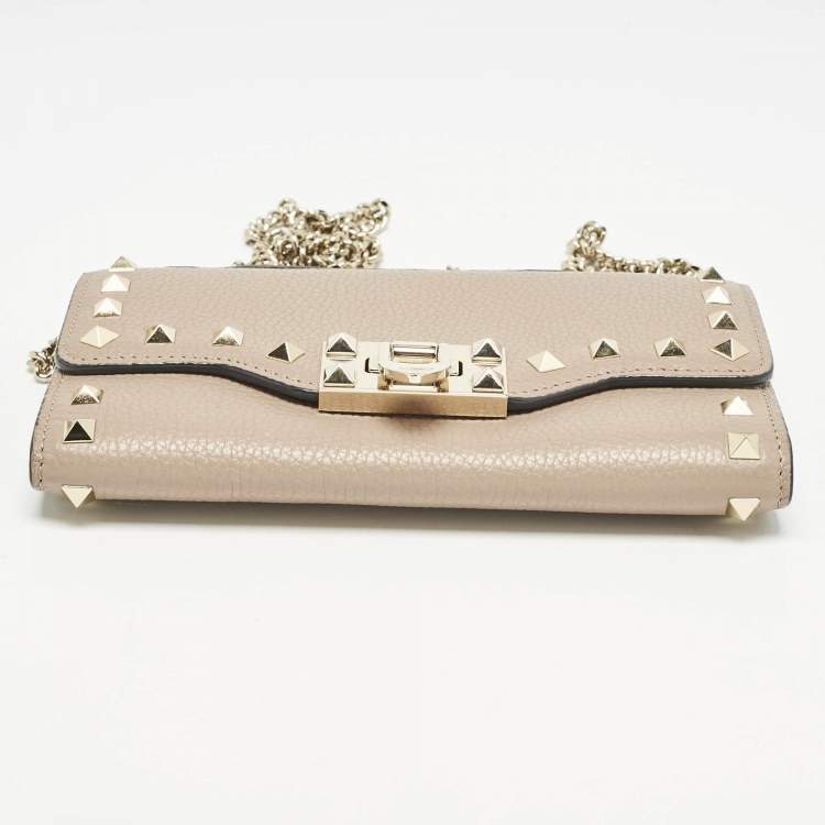 Pre Owned Valentino Beige Leather Rockstud Wallet on Chain