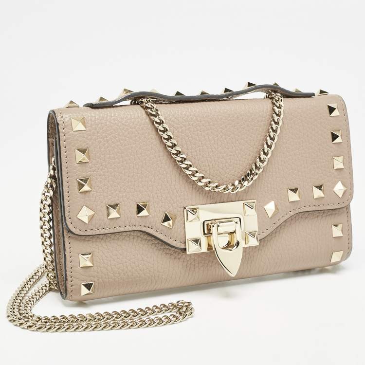 Pre Owned Valentino Beige Leather Rockstud Wallet on Chain