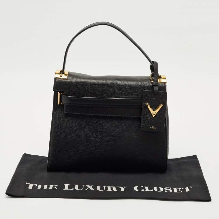 Pre Owned Valentino Black Leather Medium My Rockstud Top Handle Bag