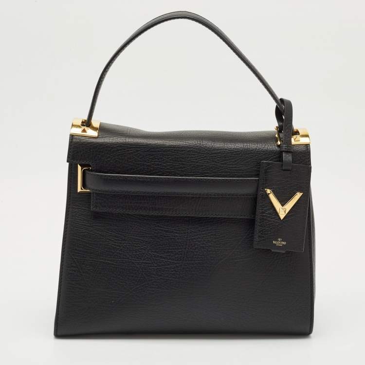Pre Owned Valentino Black Leather Medium My Rockstud Top Handle Bag