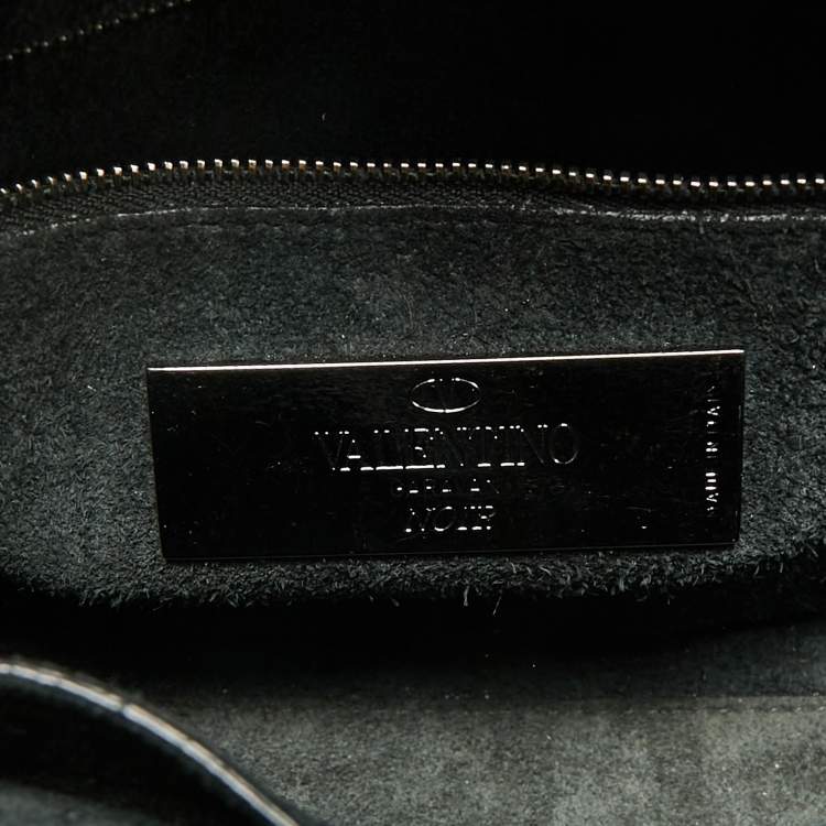 Pre Owned Valentino Black Leather Medium My Rockstud Rolling Top Handle Bag