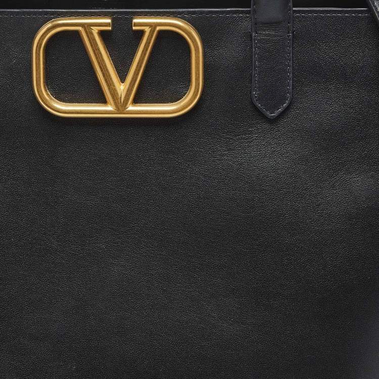 Pre Owned Valentino Black Leather VLogo Signature Tote