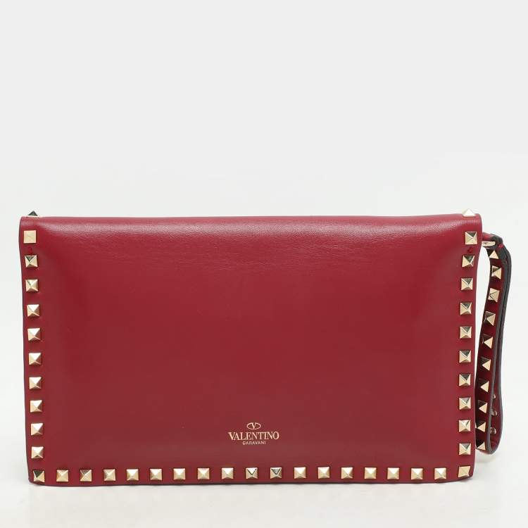 Pre Owned Valentino Burgundy Leather Rockstud Flap Wristlet Clutch
