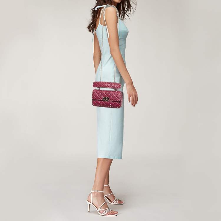 Pre Owned Valentino Magenta Quilted Leather Small Rockstud Spike Top Handle Bag