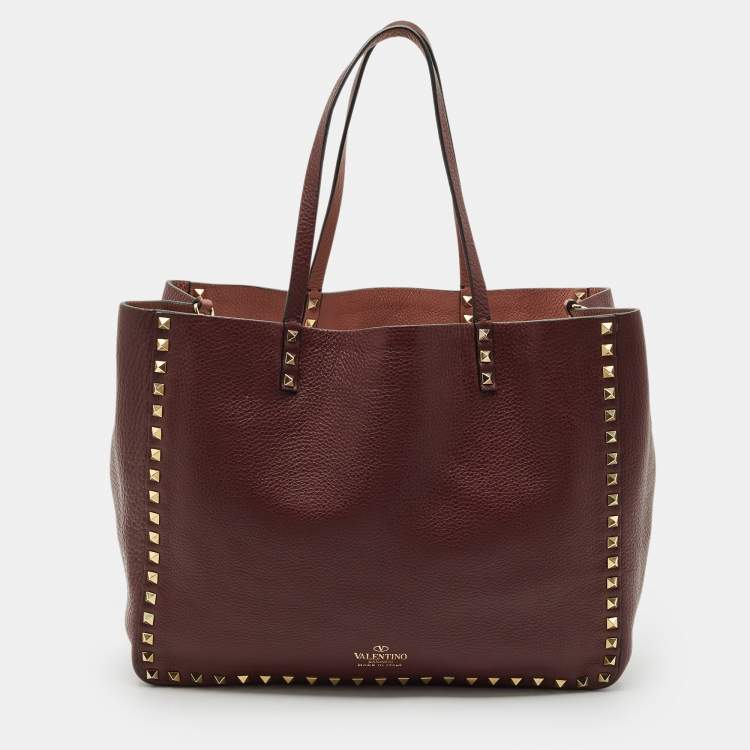 Pre Owned Valentino Burgundy/Beige Leather Rockstud Reversible Tote
