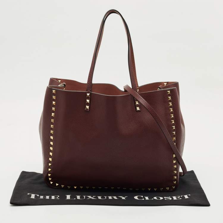 Pre Owned Valentino Burgundy/Beige Leather Rockstud Reversible Tote