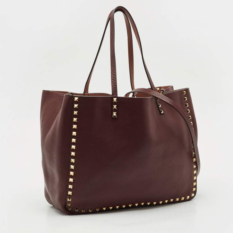 Pre Owned Valentino Burgundy/Beige Leather Rockstud Reversible Tote