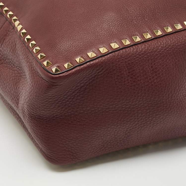 Pre Owned Valentino Burgundy/Beige Leather Rockstud Reversible Tote