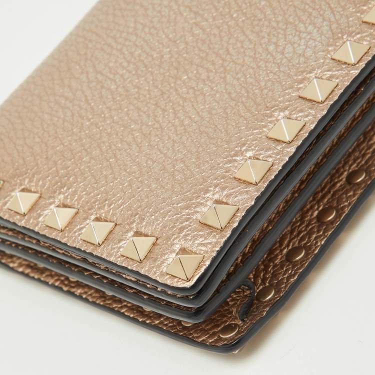 Pre Owned Valentino Metallic Leather Rockstud Flap Wallet On Chain