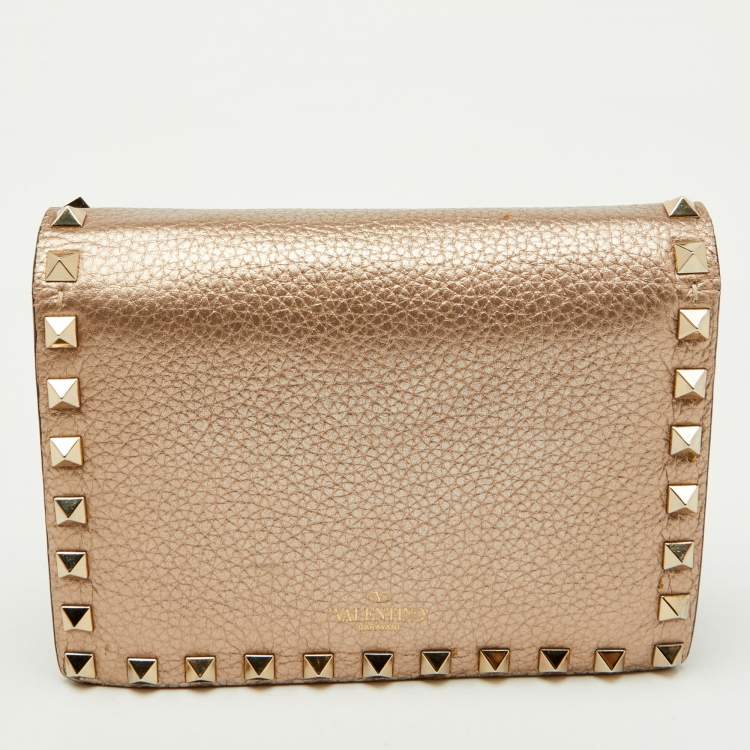 Pre Owned Valentino Metallic Leather Rockstud Flap Wallet On Chain