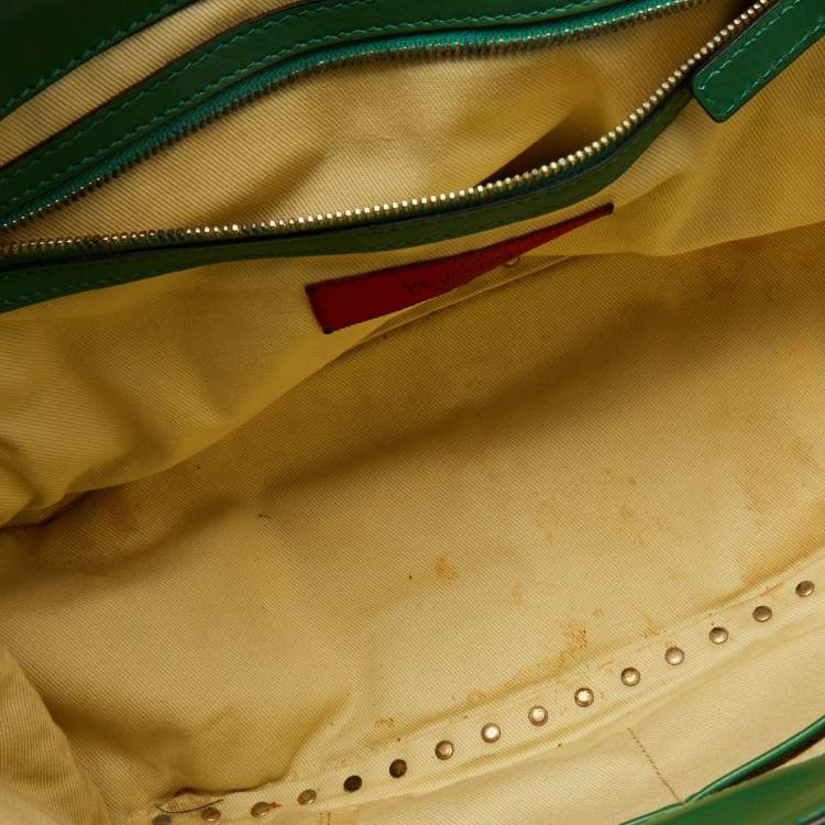 Pre Owned Valentino Green Soft Leather Rockstud Flap Top Handle Bag