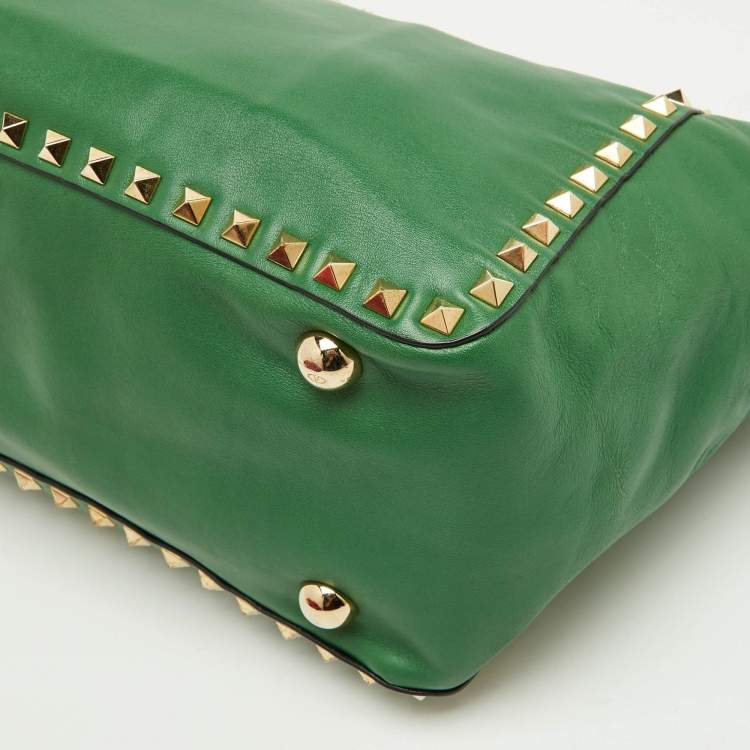 Pre Owned Valentino Green Soft Leather Rockstud Flap Top Handle Bag