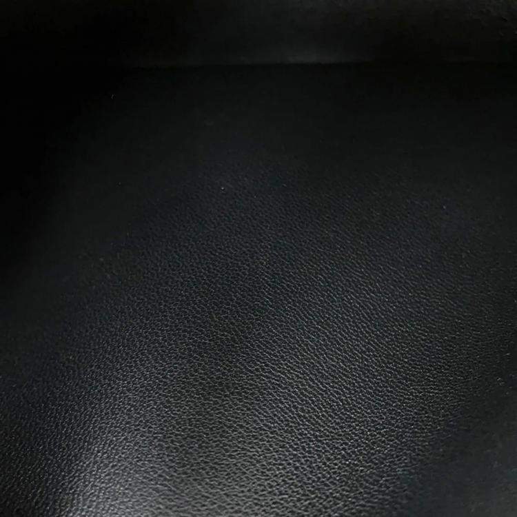 Pre Owned Valentino Garavani Quilty 67 Medium Black Leather Zip-Up Shoulder Bag