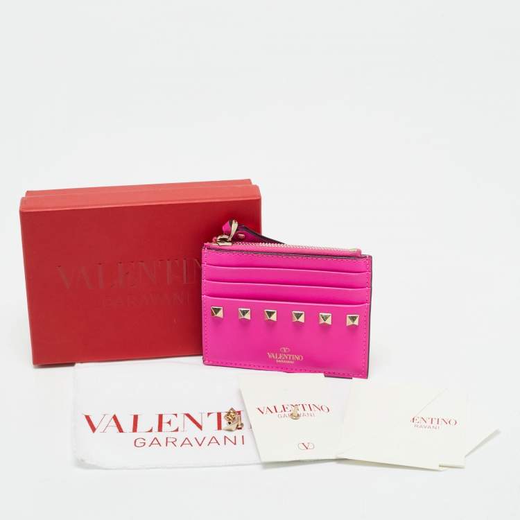 Pre Owned Valentino Fuchsia Leather Rockstud Zip Card Holder