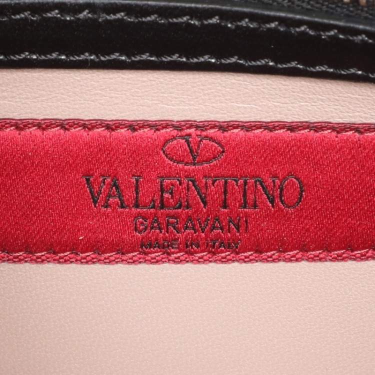 Pre Owned Valentino Black Leather Rockstud Wristlet Clutch