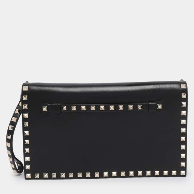 Pre Owned Valentino Black Leather Rockstud Wristlet Clutch