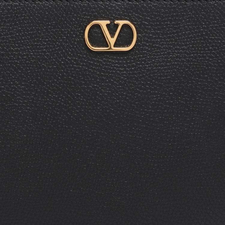 Pre Owned Valentino Black Leather VLogo Zip Pouch Clutch