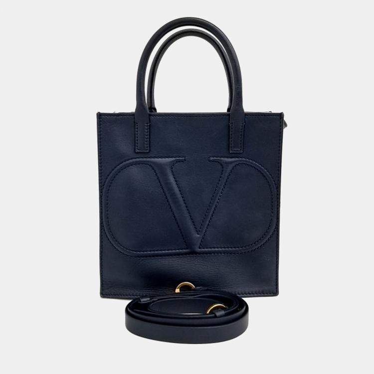 مملوكة مسبقًا Valentino Navy Blue Leather Tote and Crossbody Bag