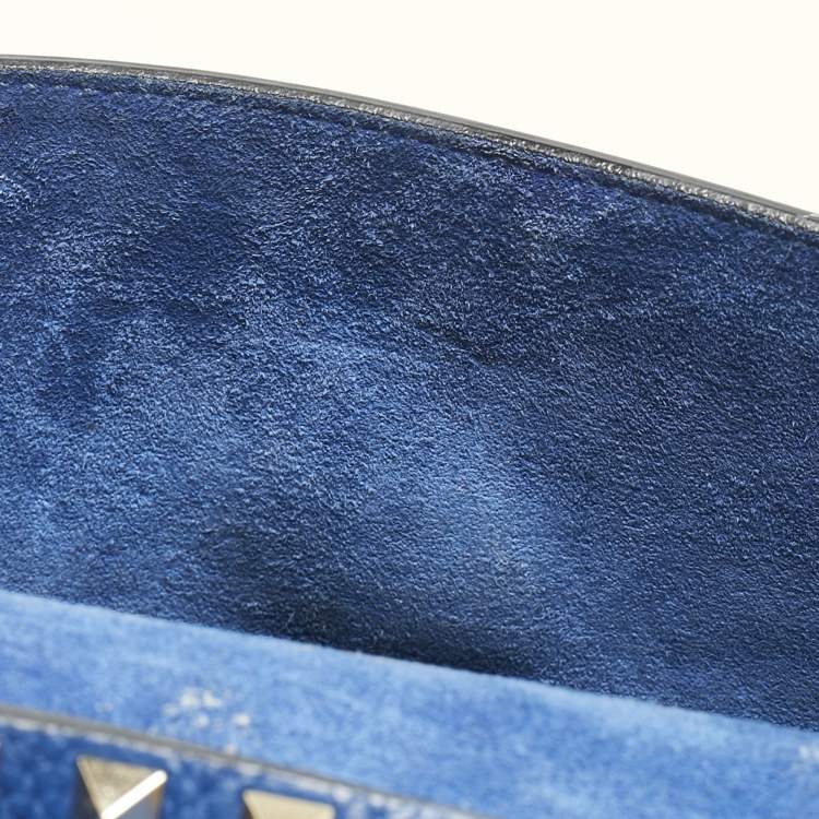مملوكة مسبقًا Valentino Blue Leather Rockstud Flap Crossbody Bag