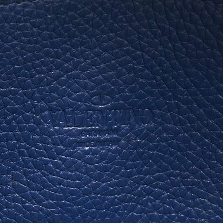 مملوكة مسبقًا Valentino Blue Leather Rockstud Flap Crossbody Bag