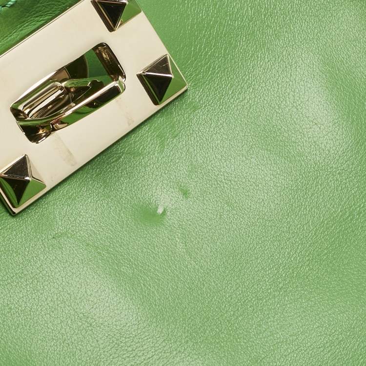Pre Owned Valentino Green Leather Medium Rockstud Trapeze Tote
