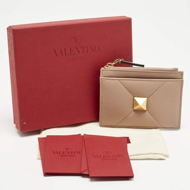 Pre Owned Valentino Beige Quilted Leather One Stud Card Case