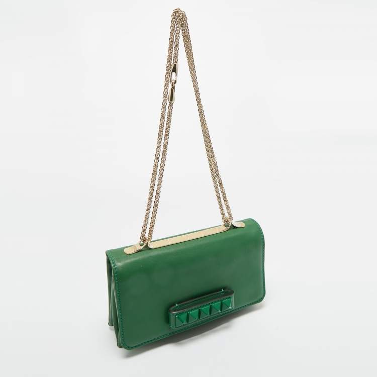 Pre Owned Valentino Green Leather Rockstud Va Va Voom Chain Clutch