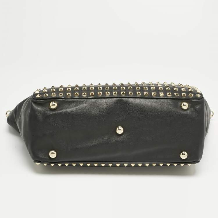 Pre Owned Valentino Black Leather Medium Rockstud Studded Trapeze Tote