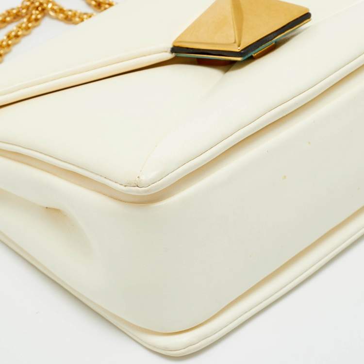 Pre Owned Valentino Off White Leather One Stud Chain Shoulder Bag