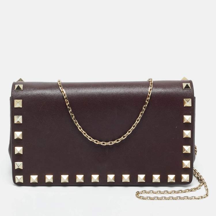 Pre Owned Valentino Burgundy Leather Rockstud Wallet On Chain