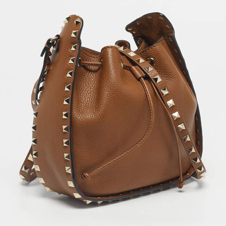 Pre Owned Valentino Brown Leather Rockstud Drawstring Bucket Bag