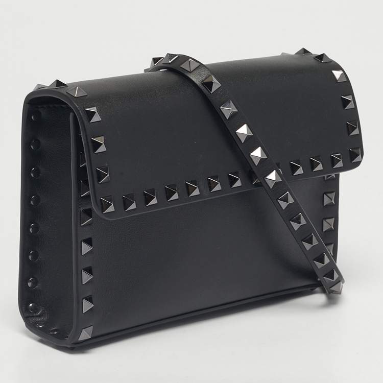 Pre Owned Valentino Black Leather Rockstud Flap Crossbody Bag