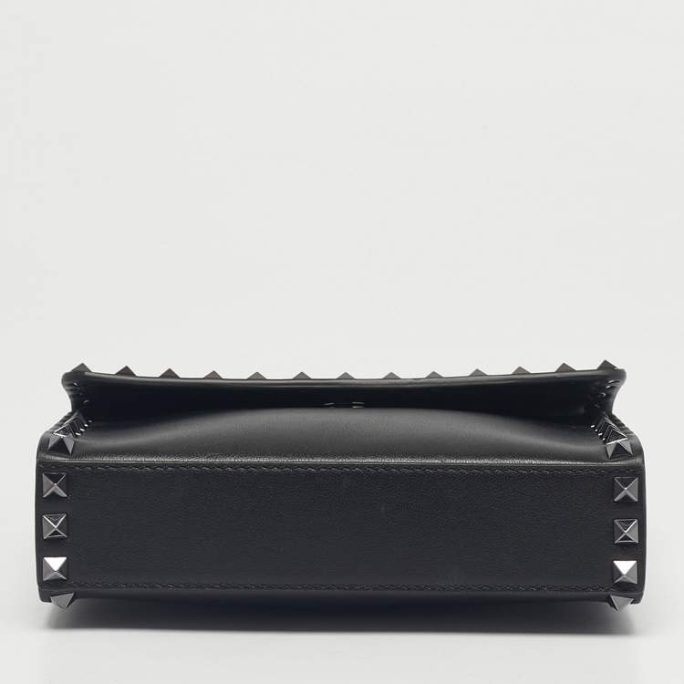 Pre Owned Valentino Black Leather Rockstud Flap Crossbody Bag