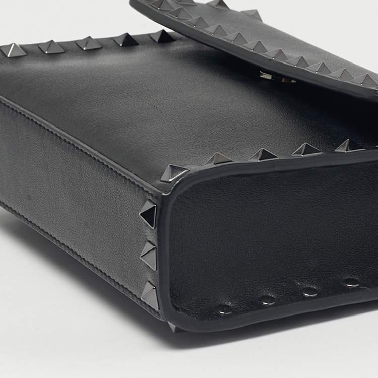 Pre Owned Valentino Black Leather Rockstud Flap Crossbody Bag