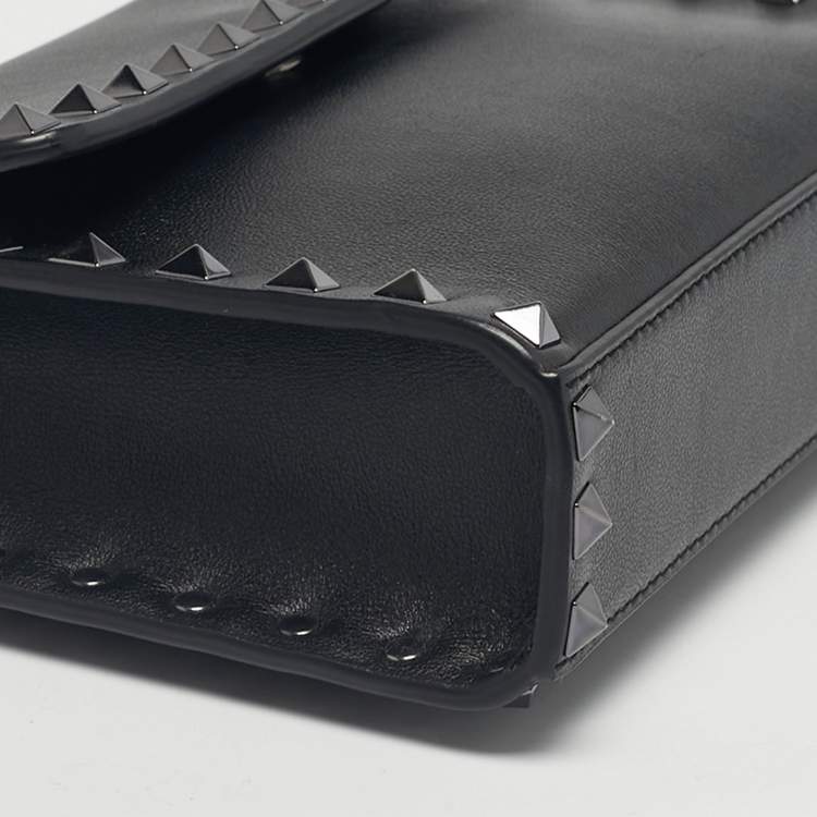 Pre Owned Valentino Black Leather Rockstud Flap Crossbody Bag