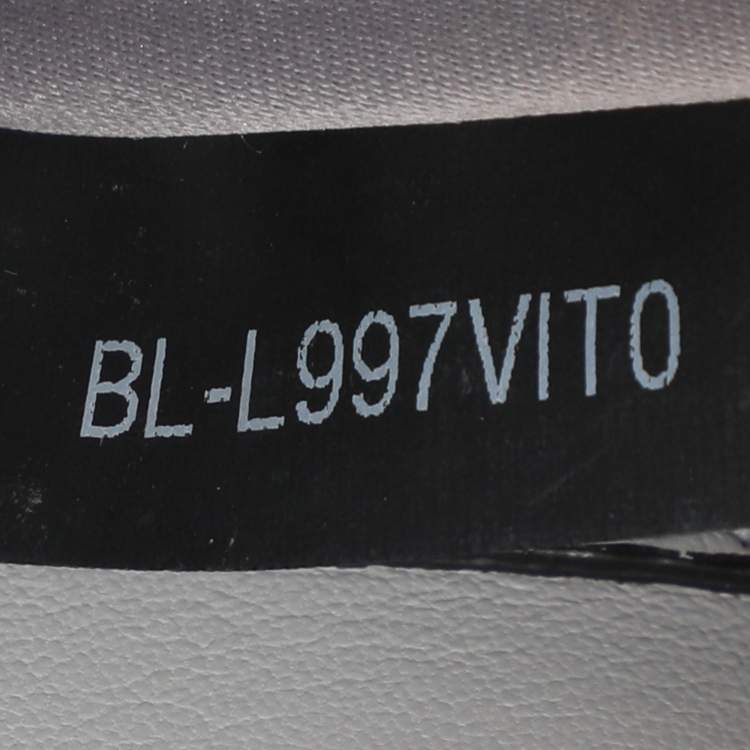 Pre Owned Valentino Ash Grey Leather My Rockstud Top Handle Bag