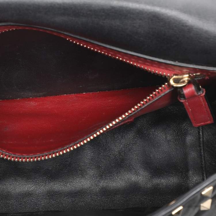 Pre Owned Valentino Black Quilted Leather Medium Rockstud Spike Top Handle Bag