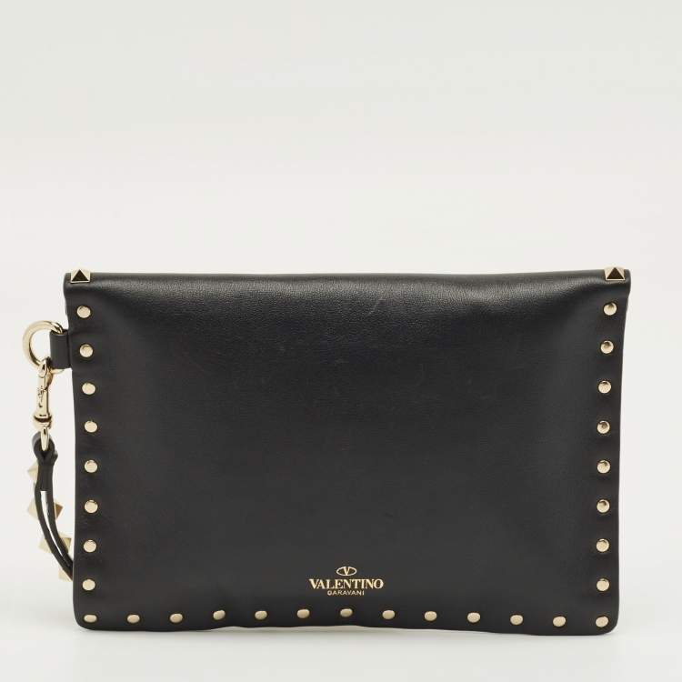 Pre Owned Valentino Black Leather Rockstud Envelope Wristlet Clutch