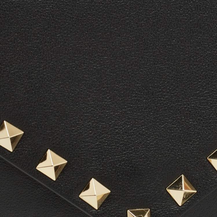 Pre Owned Valentino Black Leather Rockstud Envelope Wristlet Clutch
