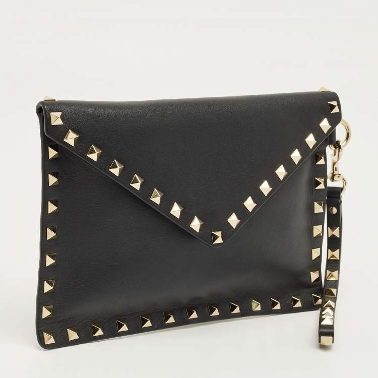Pre Owned Valentino Black Leather Rockstud Envelope Wristlet Clutch