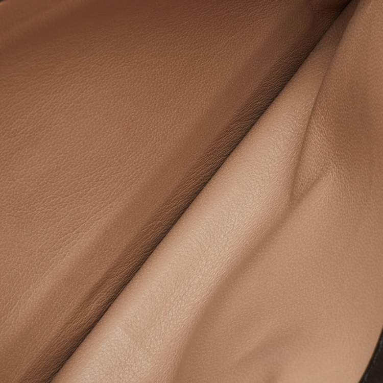 Pre Owned Valentino Cream/Black Leather Rockstud Chain Link Flap Clutch